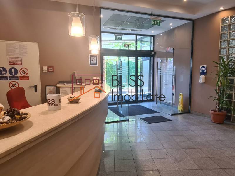spațiu de birouri de Inchiriat KM 0 | Ultracentral - 8 Camere - ID:120059 | Bliss Imobiliare / Photo 2 - BLISS Imobiliare