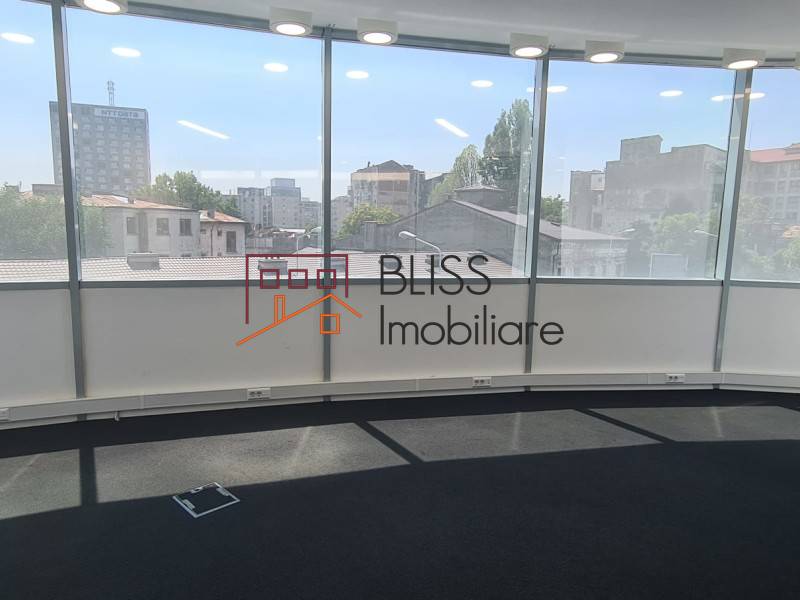 spațiu de birouri de Inchiriat KM 0 | Ultracentral - 8 Camere - ID:120059 | Bliss Imobiliare / Photo 15 - BLISS Imobiliare