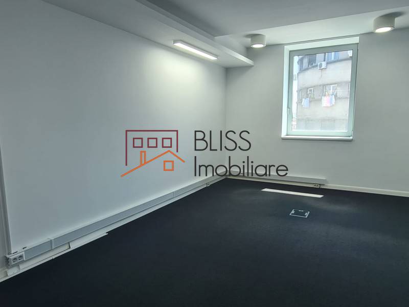 spațiu de birouri de Inchiriat KM 0 | Ultracentral - 8 Camere - ID:120059 | Bliss Imobiliare / Photo 17 - BLISS Imobiliare
